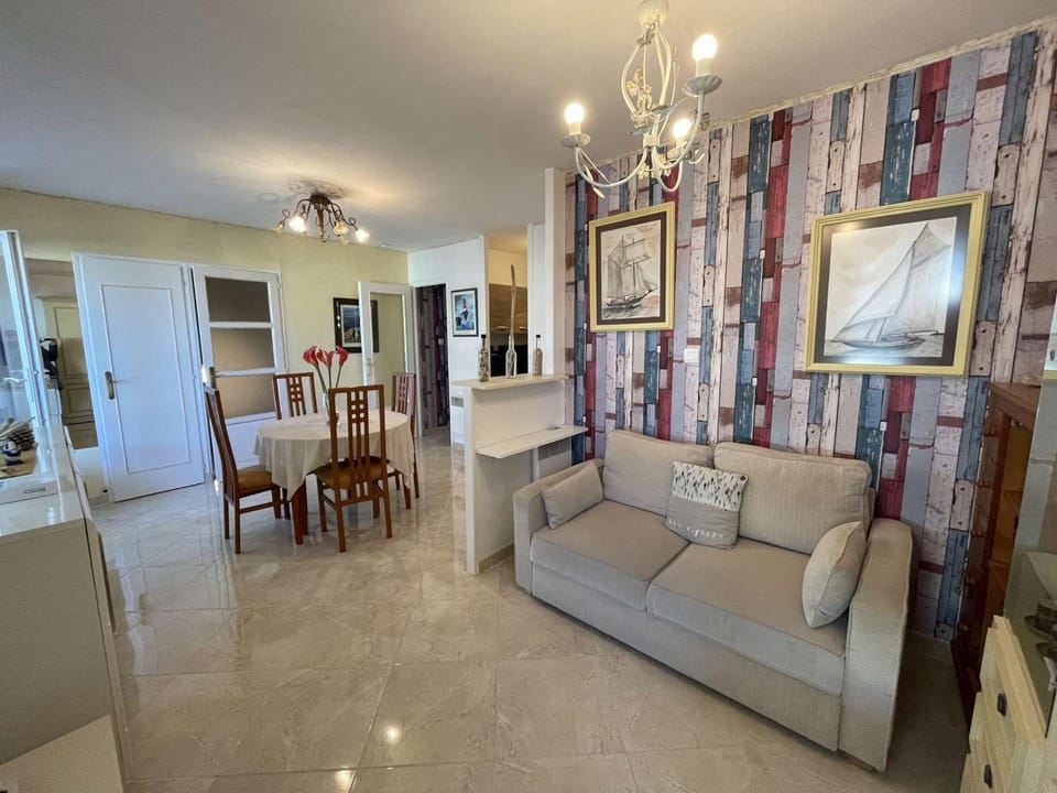 Appartement spacieux 4 pers, balcon, vue mer, proche plage, parking, ménage inclus - FR-1-224C-116 Apartment in Saint-Jean-de-Monts