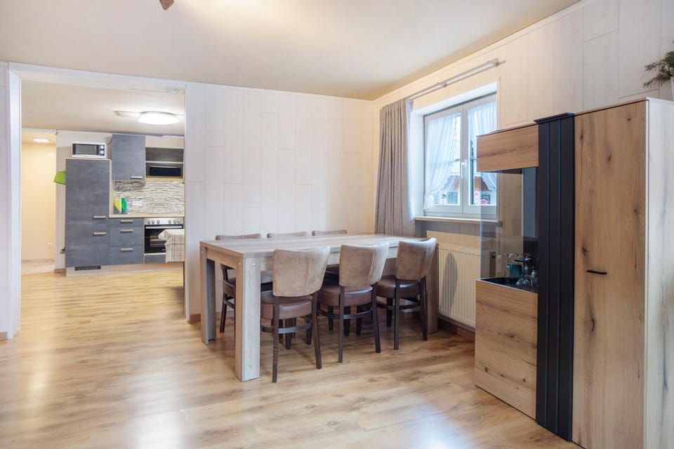 Property building, Kitchen or kitchenette, Living room