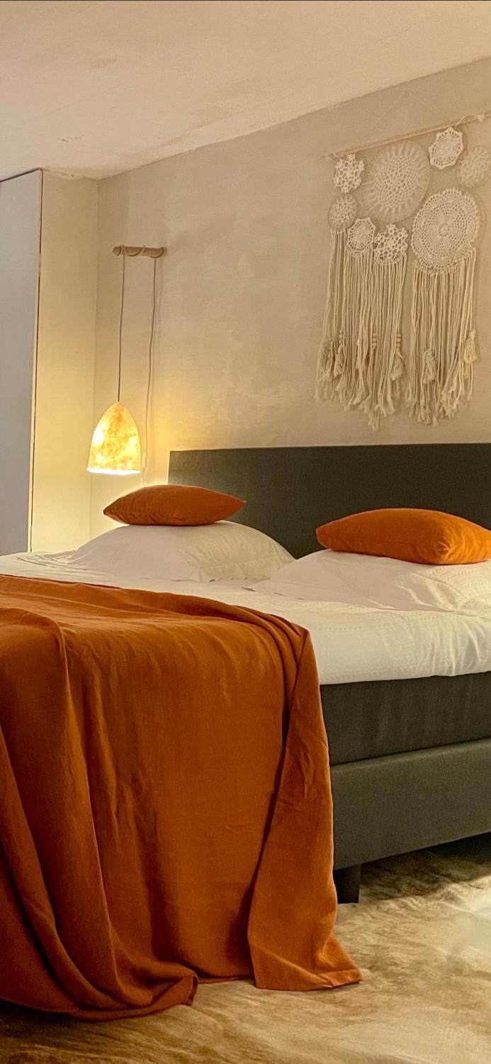 VILLA FER-GUY " Beeldige Suite met parking, nabij strand en casino" Vacation rental in Knokke-Heist