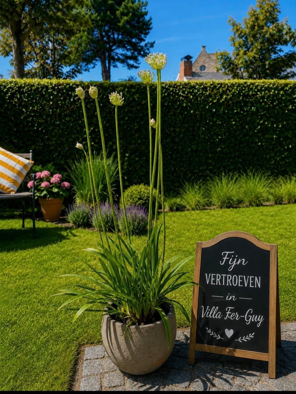 VILLA FER-GUY " Beeldige Suite met parking, nabij strand en casino" Vacation rental in Knokke-Heist