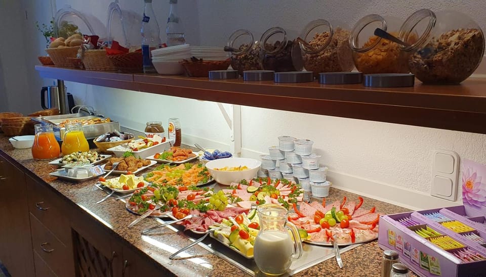 Food and drinks, Food, Breakfast, Buffet breakfast