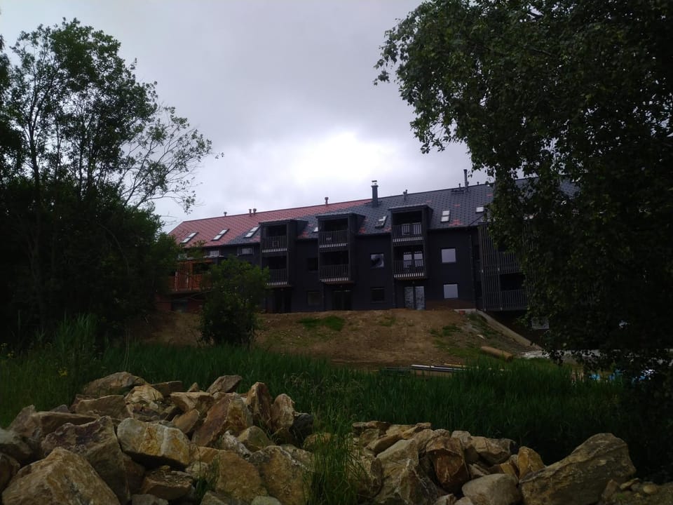 Apartman Honey Apartment in Lower Silesian Voivodeship