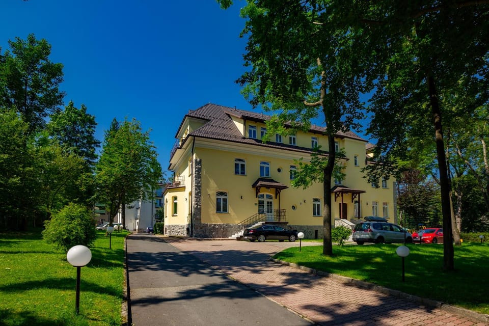 Property building, Garden, Garden view