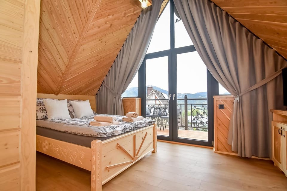 Bed, View (from property/room), Balcony/Terrace, Photo of the whole room, Bedroom, towels
