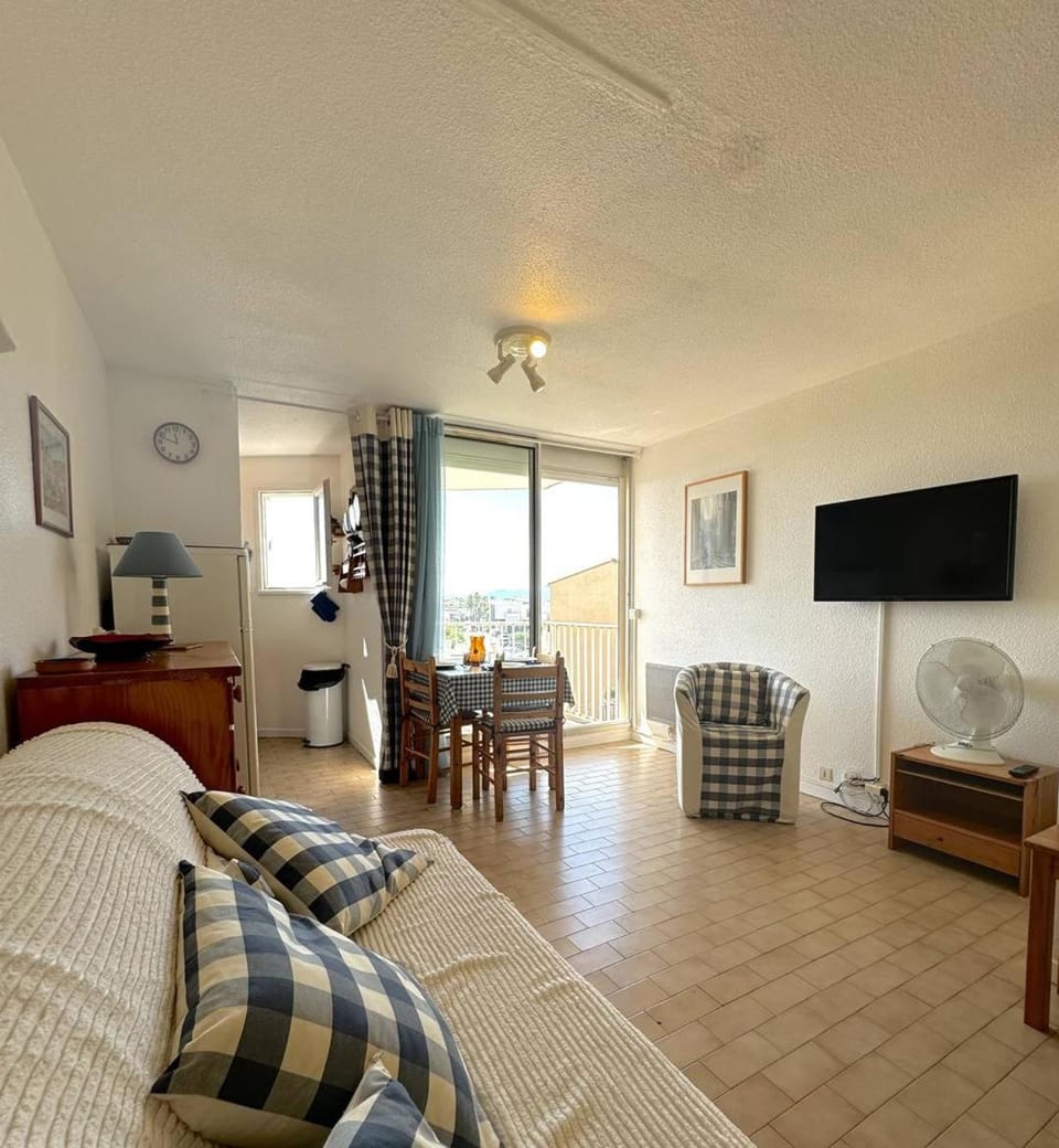 studio 3 personnes accès direct plage - parking privé - 3TVP30 Apartment in Le Barcarès