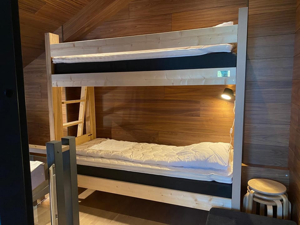 bunk bed