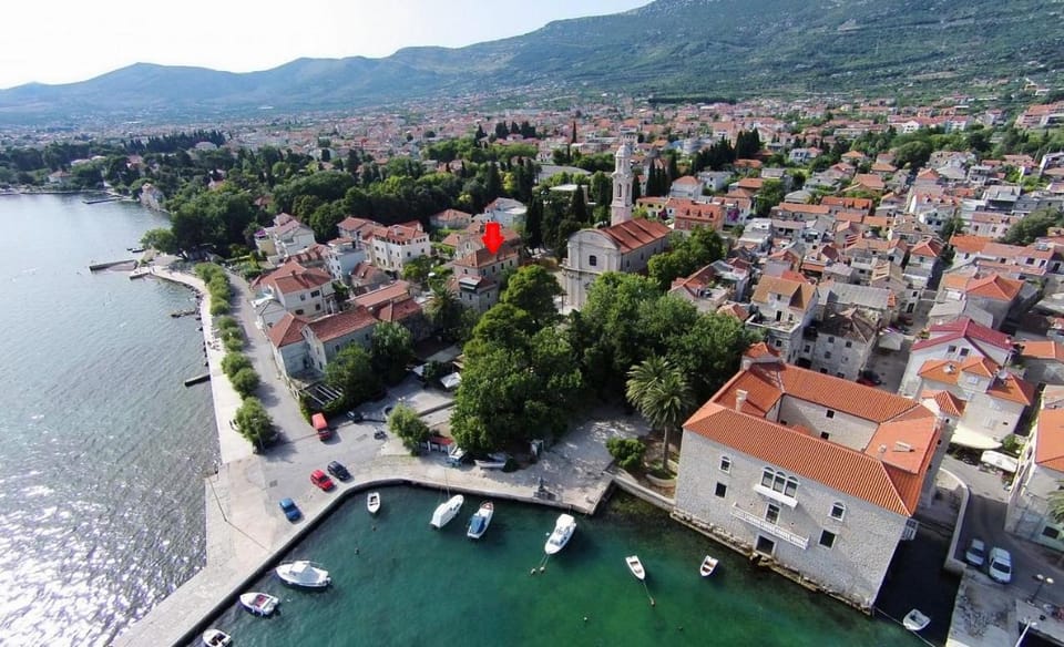 Old school apartment Apartment in Šibenik-Knin County, Croatia