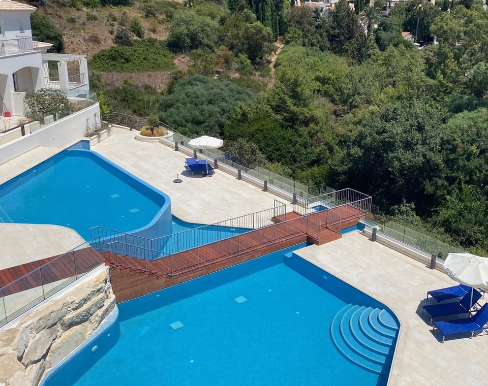 Tala Luxury apartments with pool by Raise Apartment in Tala