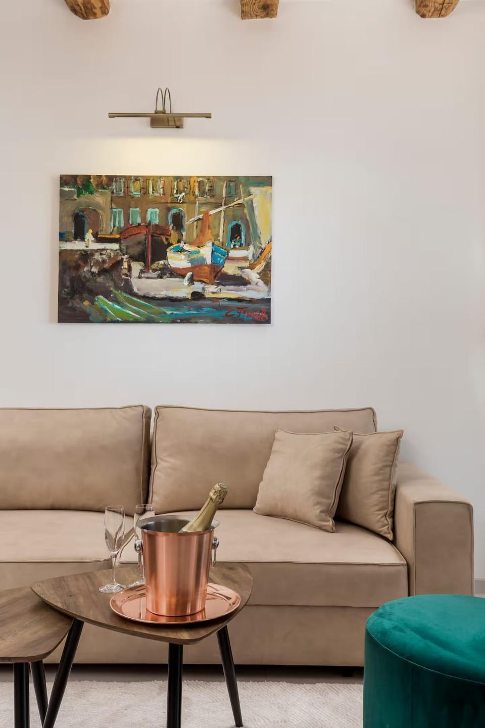 Living room, Decorative detail