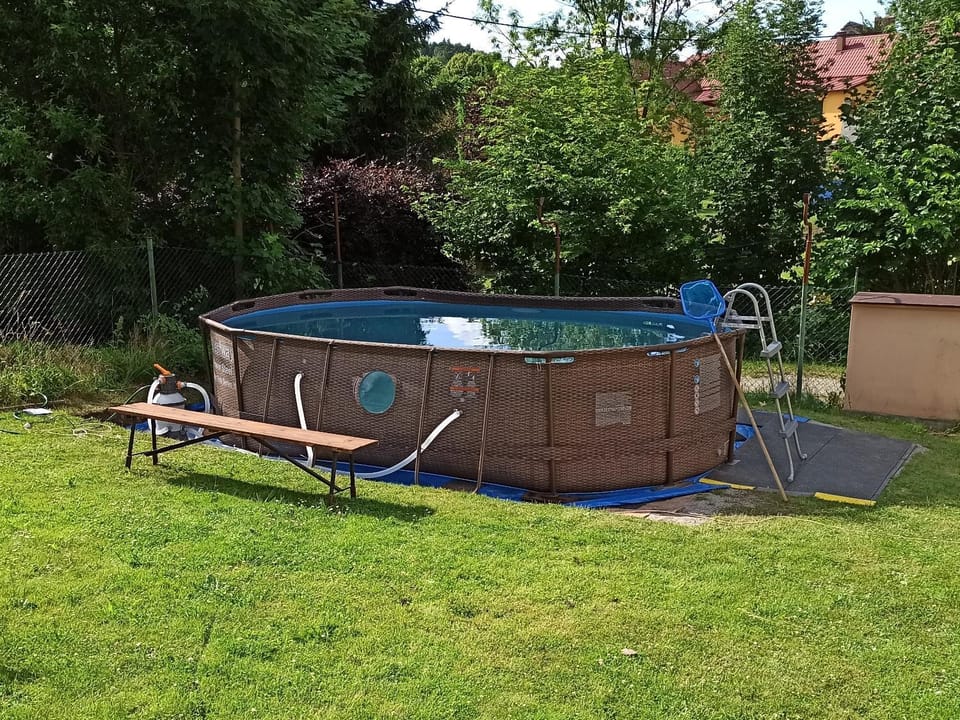 Swimming pool, Swimming pool, Entertainment