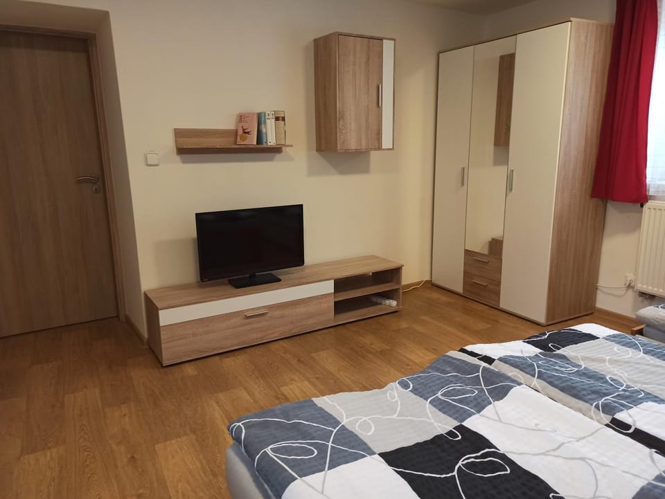 TV and multimedia, Bedroom