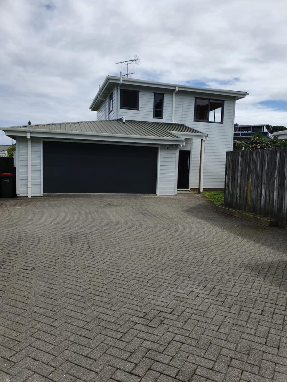 Aqua On The Beach Apartment in Auckland