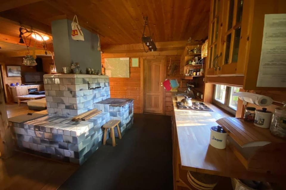 Coffee/tea facilities, Kitchen or kitchenette, Dining area