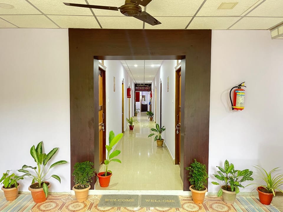 Lobby or reception, fireplace