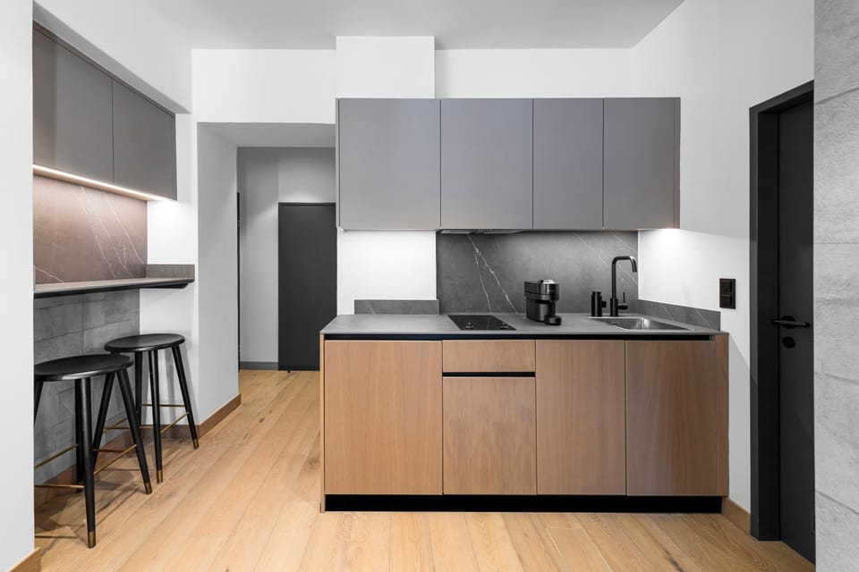 Kitchen or kitchenette