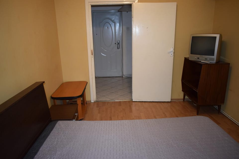 Apartament Economic Traian RHBM Apartment in Romania