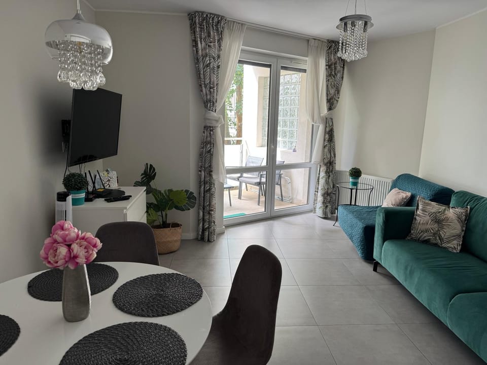 Apartament Jantarowe Zacisze Green Apartment hotel in Pomeranian Voivodeship
