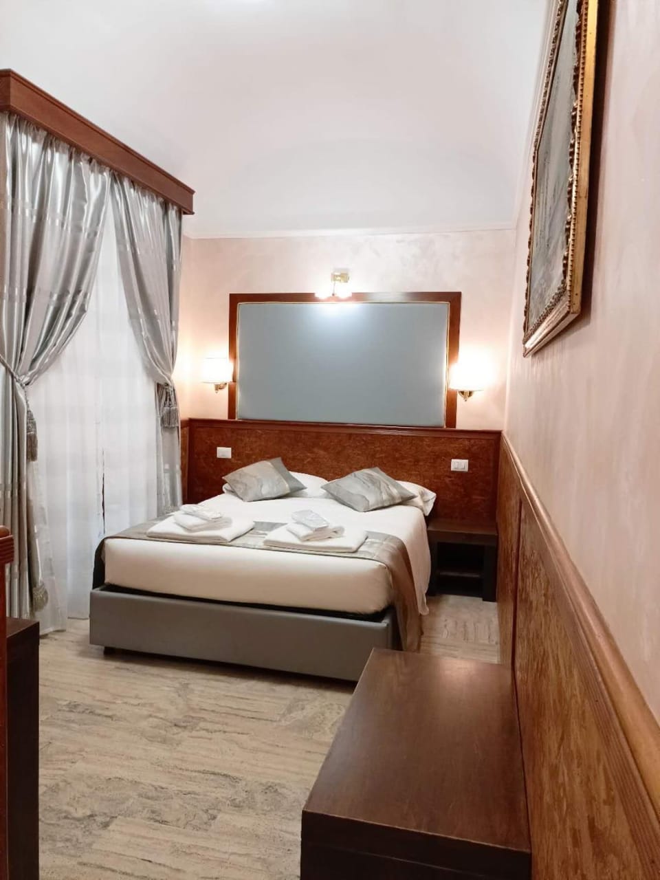 Korean Sonata Hotel in Rome