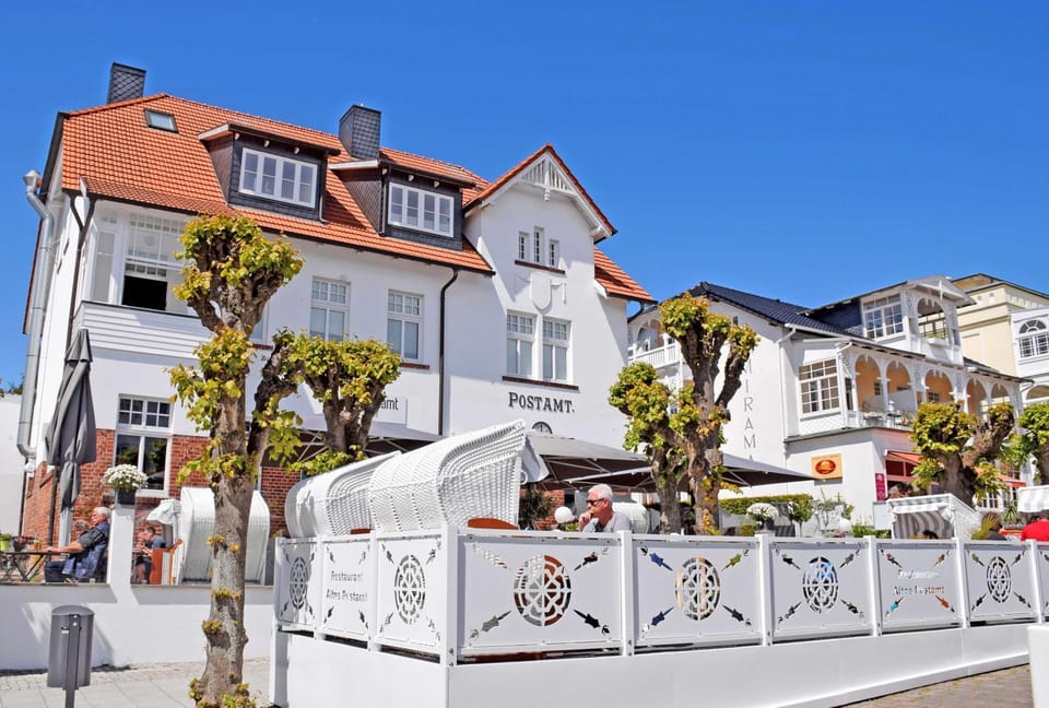 Restaurant/places to eat