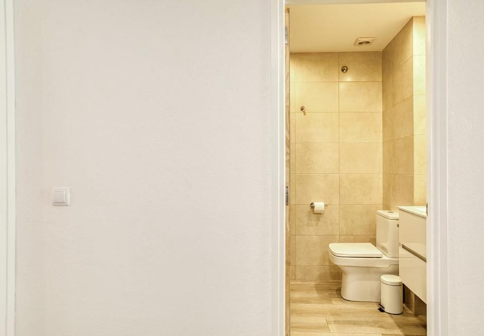 Shower, Toilet, washing machine