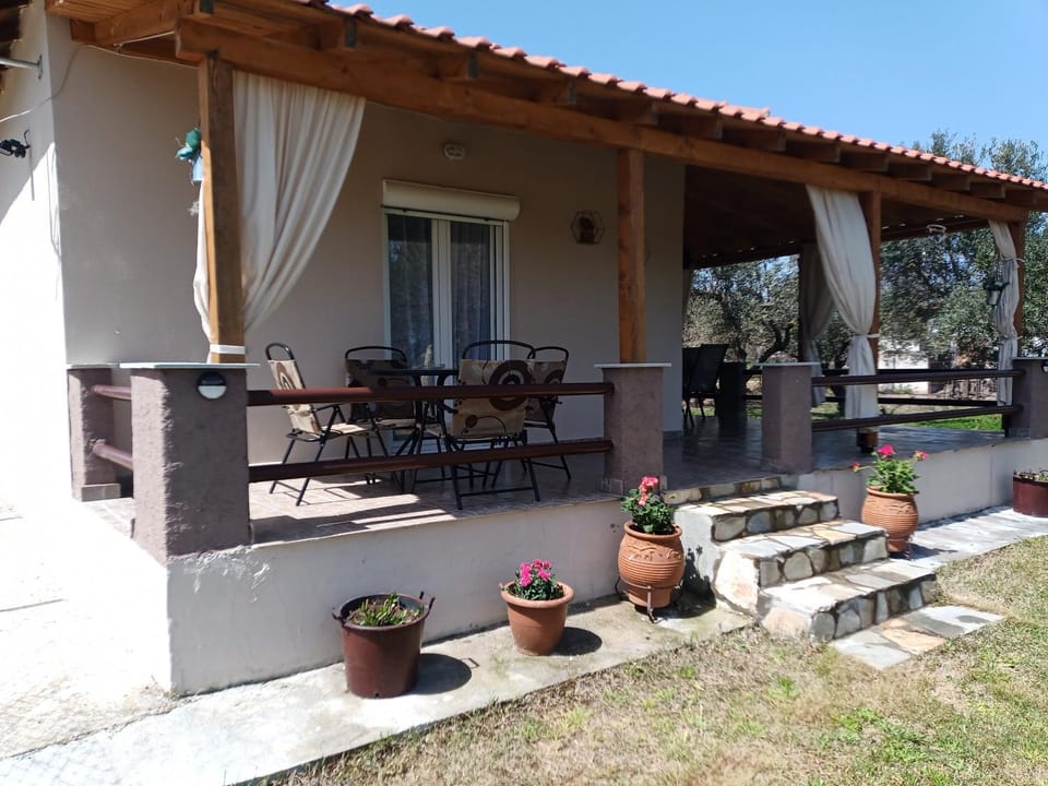 Το σπιτάκι Η Ελιά House in Halkidiki