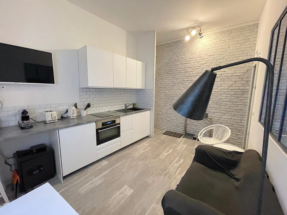 TV and multimedia, Kitchen or kitchenette, Living room, Decorative detail