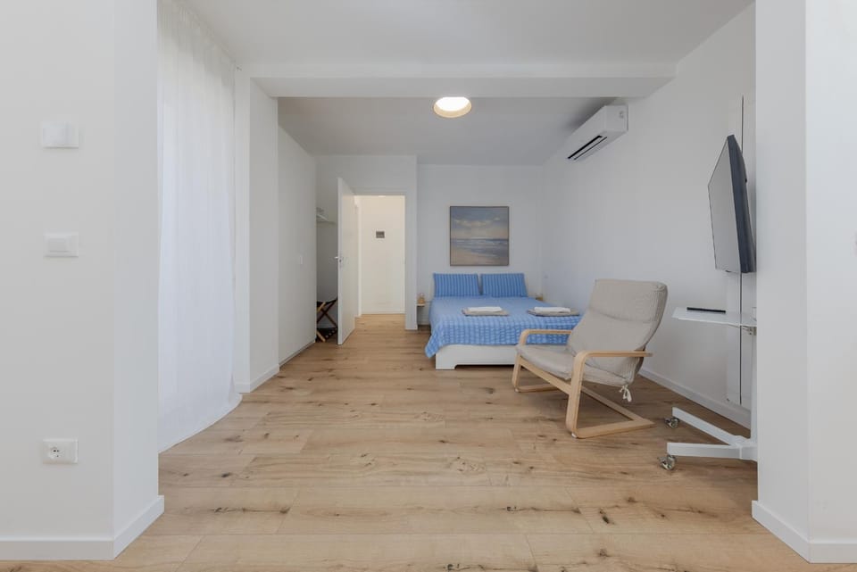 HOMESTWENTY3 - Home eight - RENOVATED IN 2026 Apartment in Caorle
