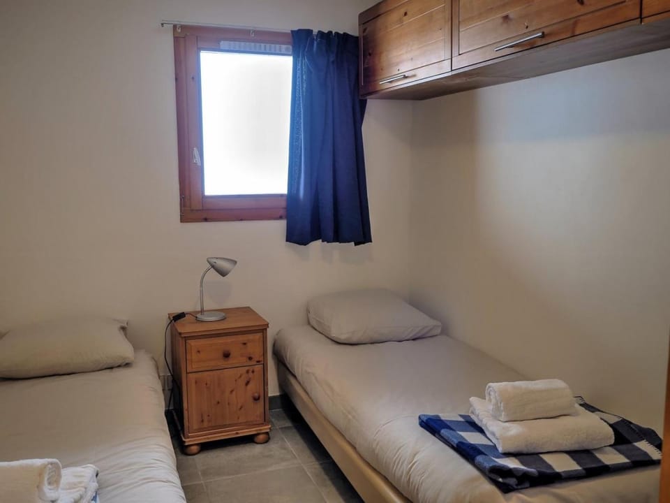 Shower, Bedroom