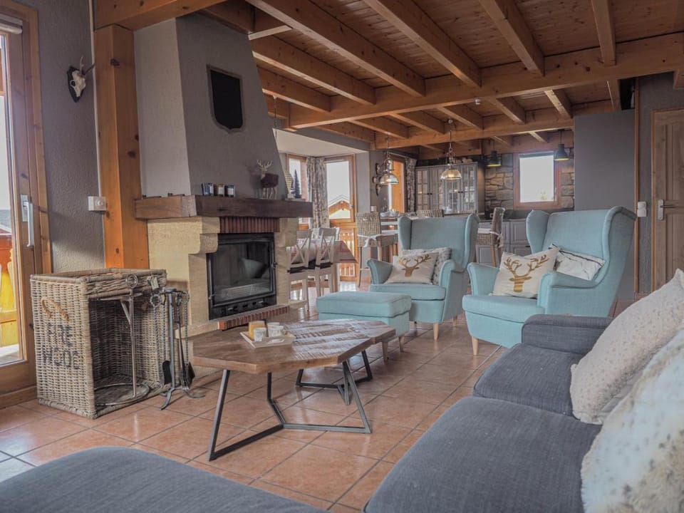 Lounge or bar