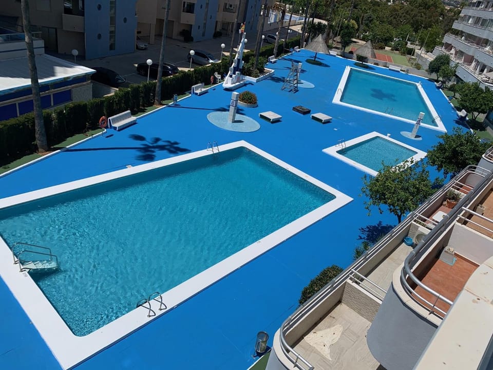 Property building, Pool view