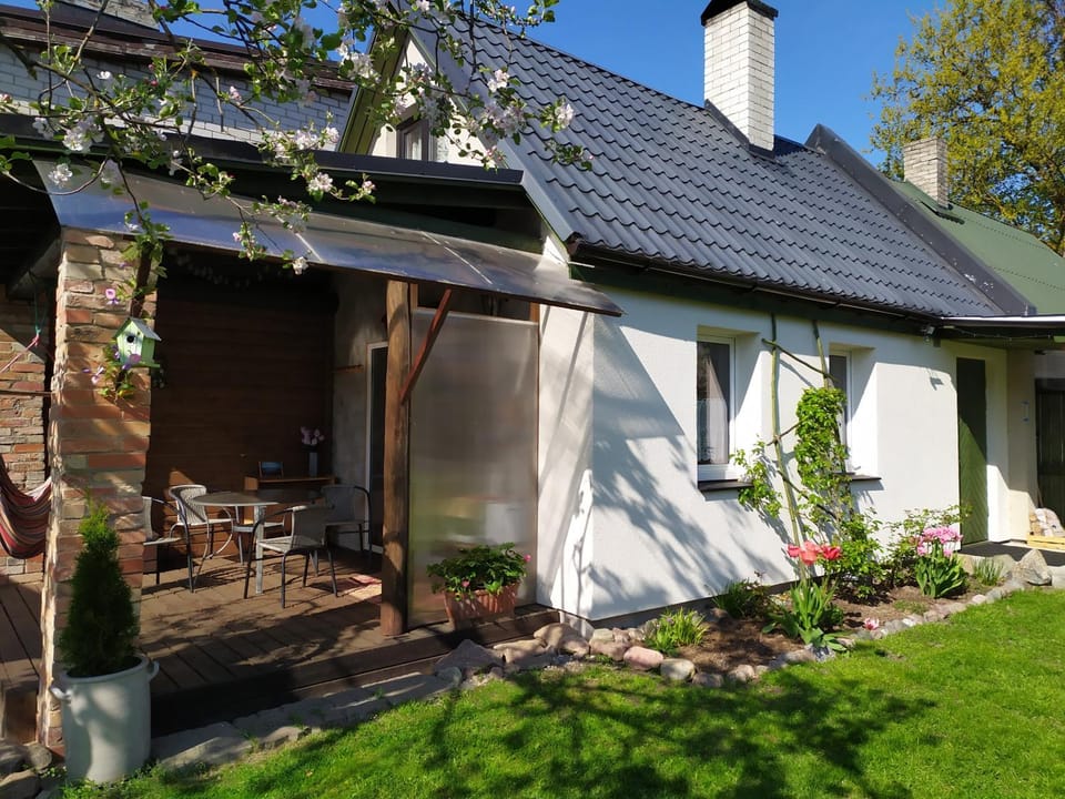 Property building, Garden