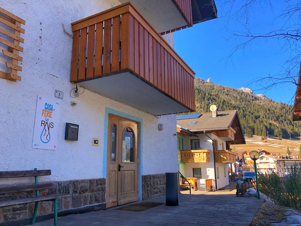 Casa per Ferie Le Rais Hotel in Pozza di Fassa