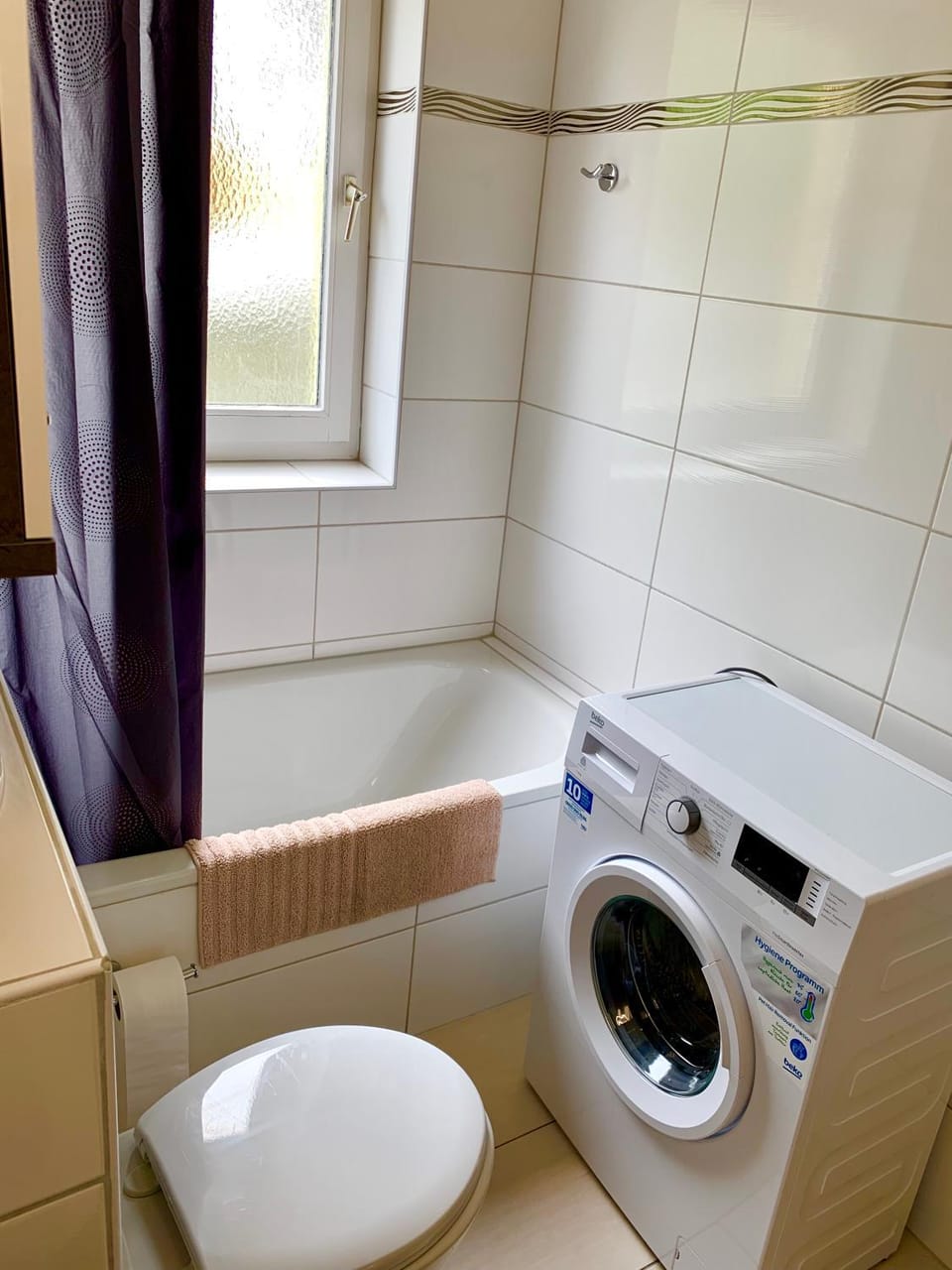 Bathroom, washing machine