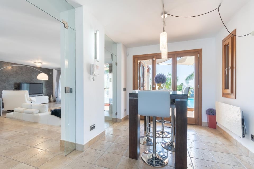 Finca Can Oliva House in Raiguer