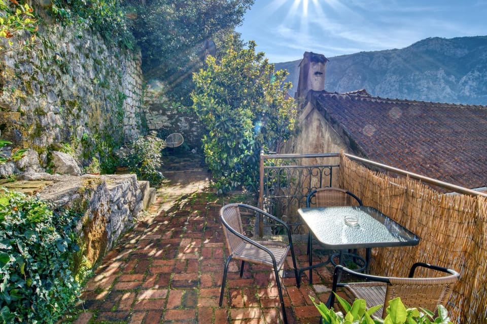 Best view! Rooftop with Garden - Old Town Nr404 Apartment in Kotor