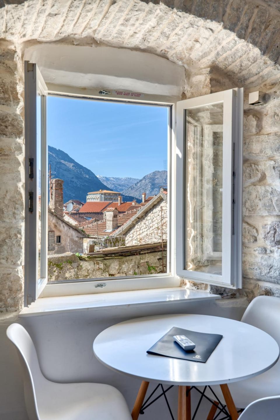 View (from property/room), Dining area, City view, Garden view, Landmark view, Mountain view, Sea view