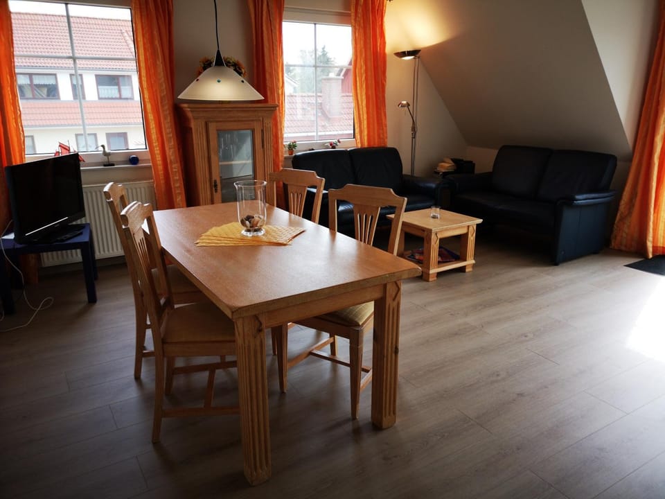 to Hus Apartment in Prerow