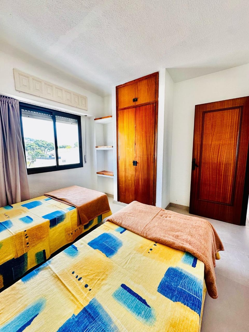 Bed, Bedroom, wardrobe