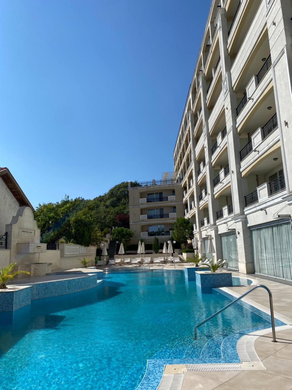 Swimming pool