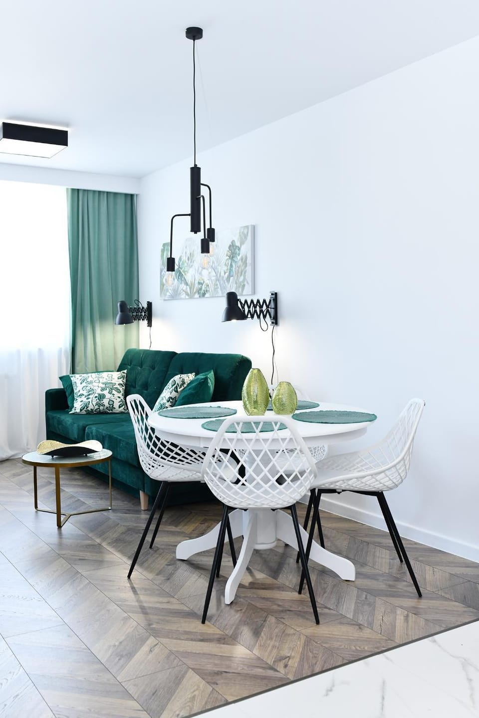 Living room, Seating area, Dining area
