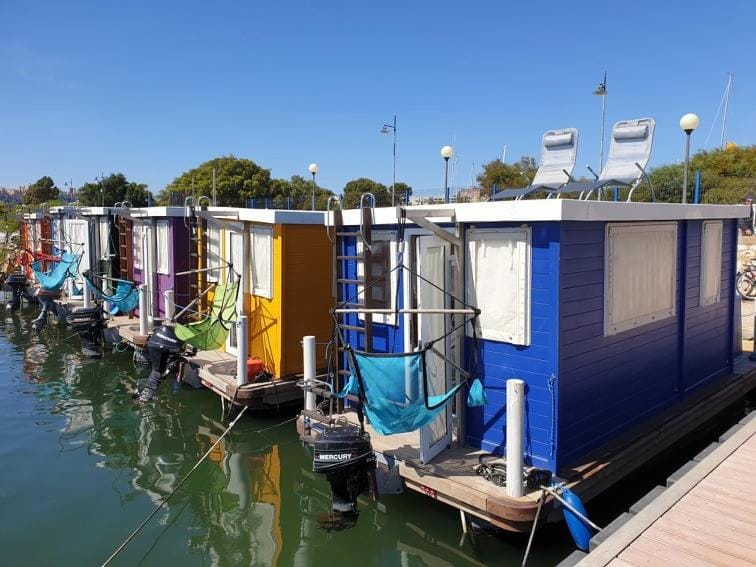 HouseBoat Cagliari Docked boat in Cagliari
