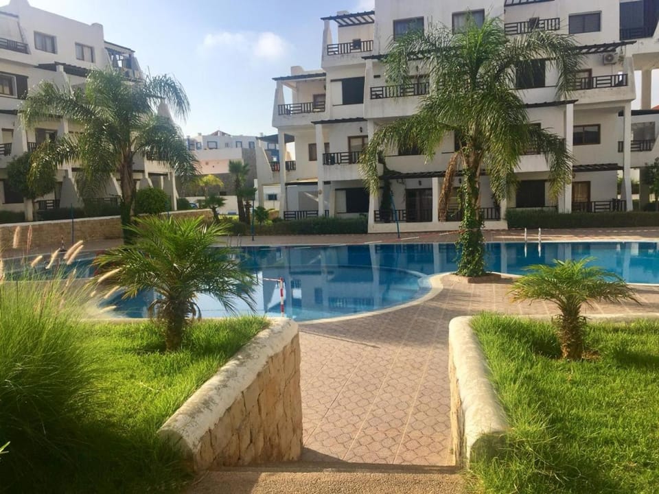 Property building, Swimming pool