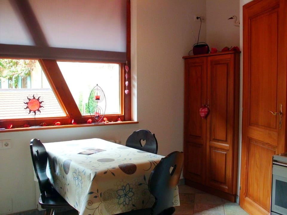 Kitchen or kitchenette, Autumn