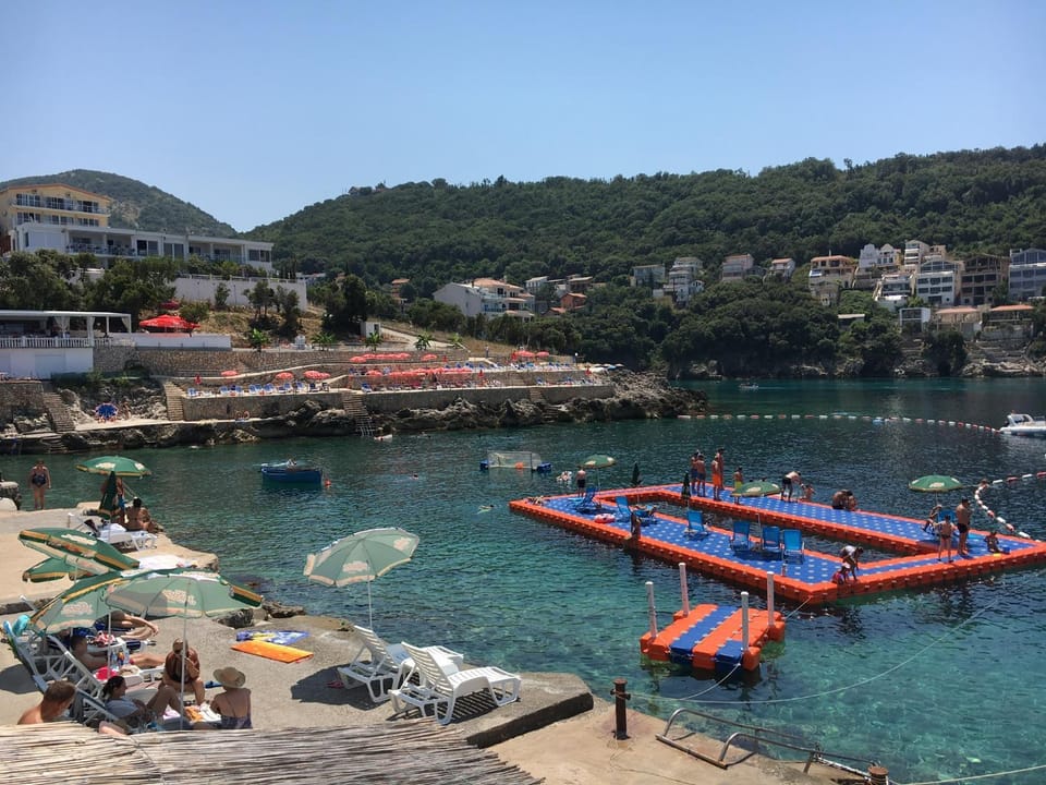 Neighbourhood, Natural landscape, Beach