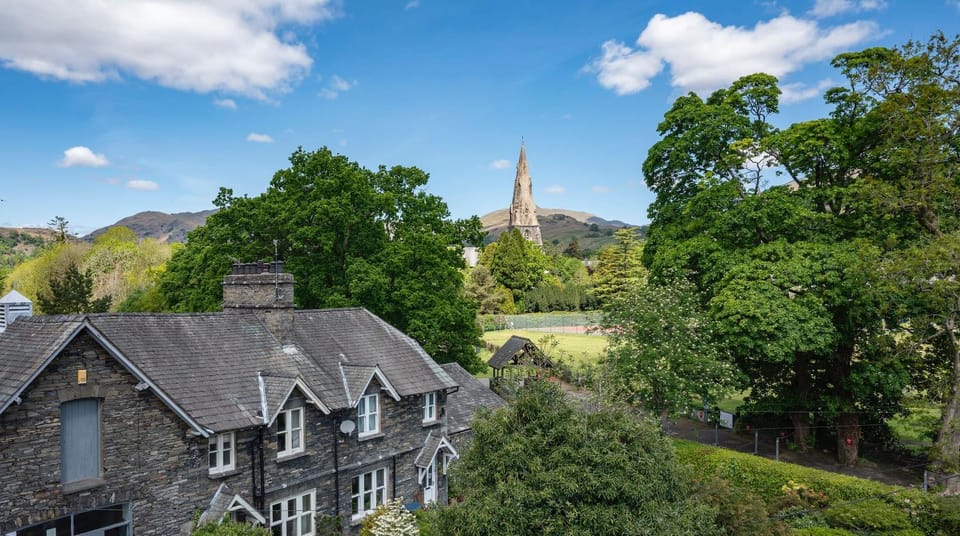 Relaxing Home with large Terrace by LetMeStay House in Ambleside