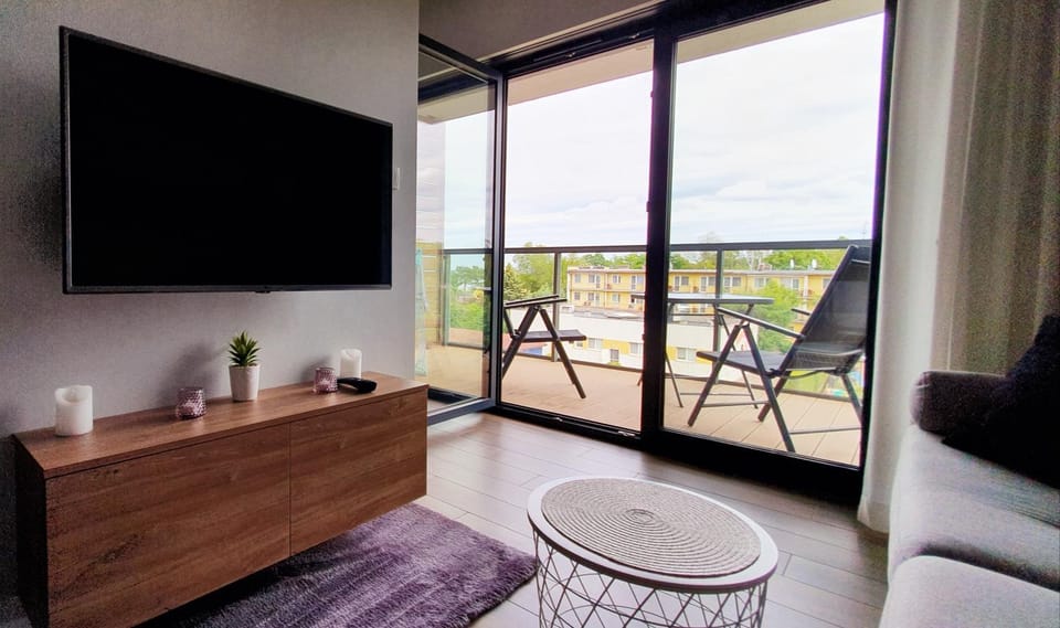 TV and multimedia, Balcony/Terrace, Living room, Photo of the whole room, Seating area