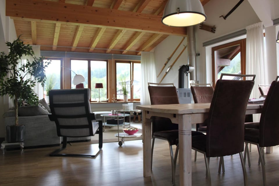 Living room, Seating area, Dining area