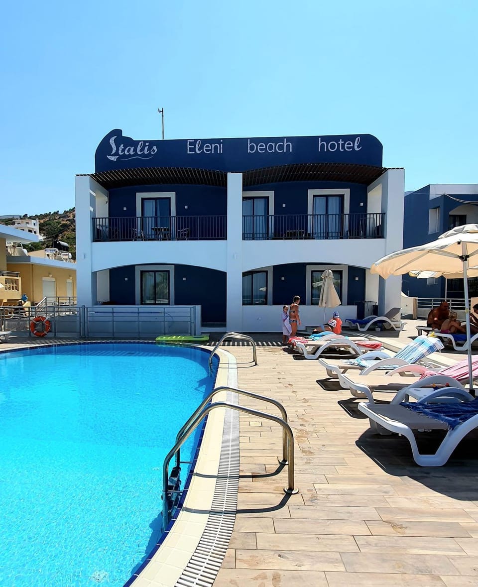 Property building, Pool view, Swimming pool