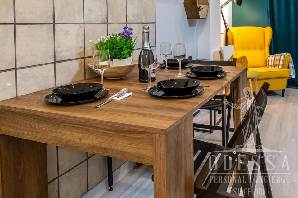 City center NEW house Apartment in Odessa