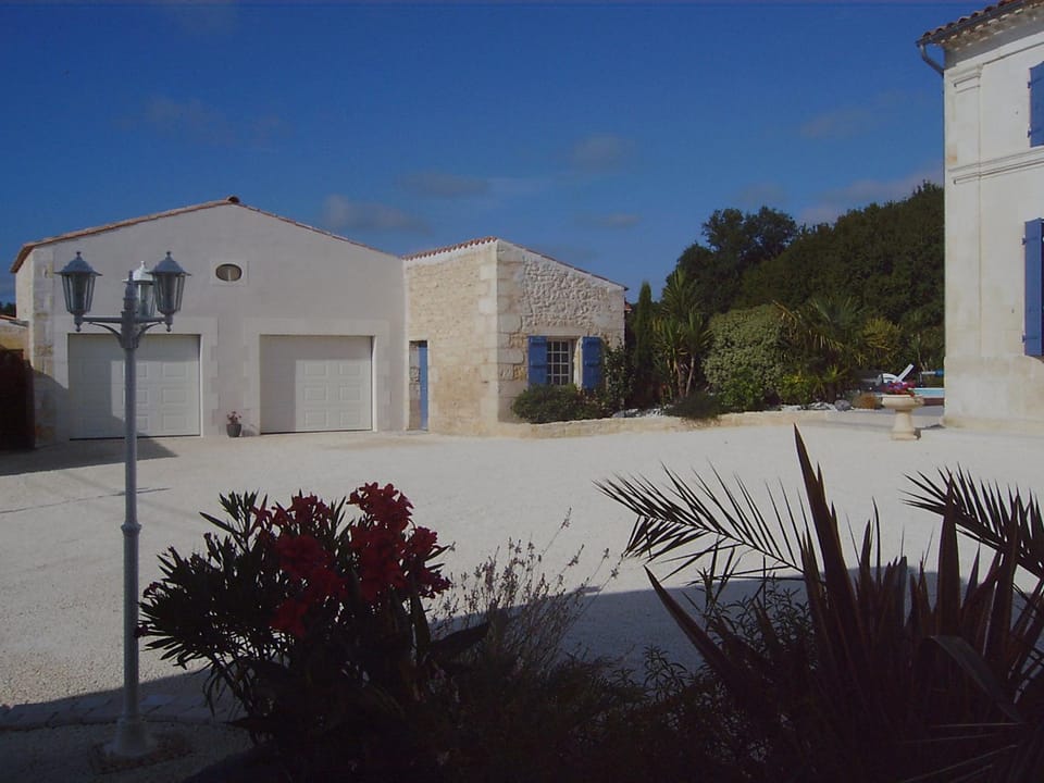 Property building, Garden